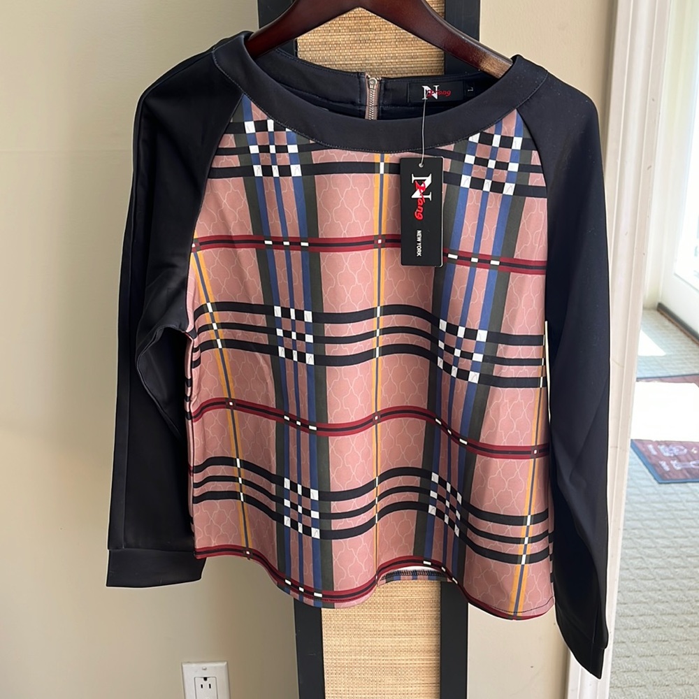 Nancy Zhang designer, new top size large